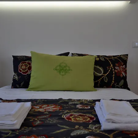 Casa De Sao Bento Guest house